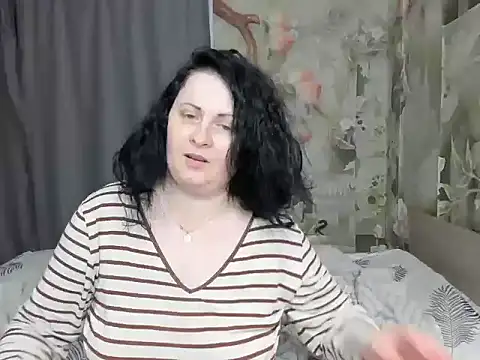 Lillian2 online show from March 27, 2026, 8:48 am