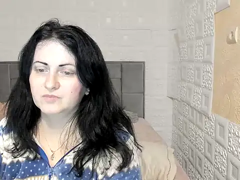 Lillian2 online show from March 12, 2025, 5:13 am