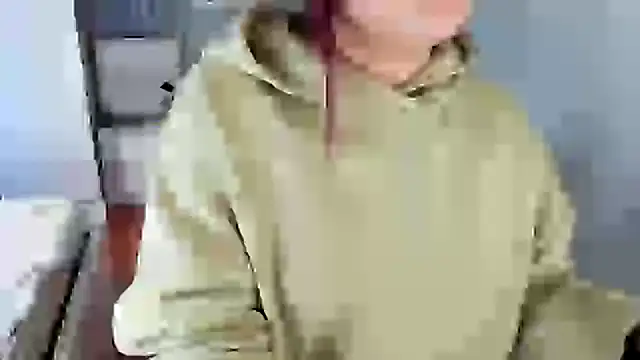 Snapshot of SexyBreaksss chatting on December 23, 2024, 12:19 pm SexyBreaksss online show from December 23, 2024, 12:19 pm