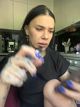 Queen of pain online show from July 17, 2026, 6:43 am