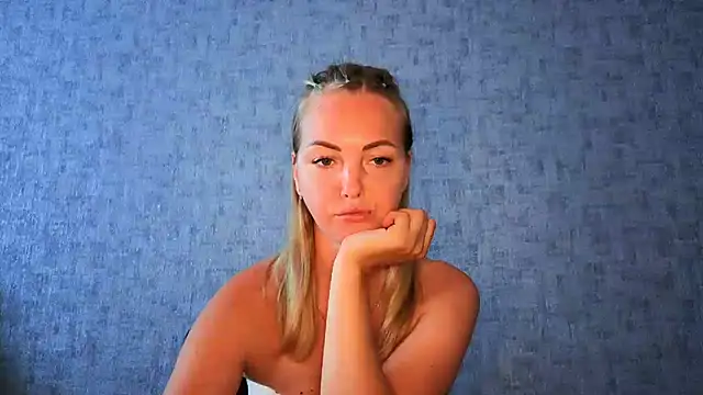iam Venus online show from July 28, 2026, 5:48 am