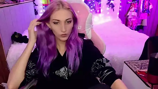 Violet Noir online show from January 30, 2025, 11:44 am