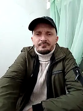 Snapshot of Adriandan1982 chatting on October 4, 2025, 5:25 pm Adriandan1982 online show from October 4, 2025, 5:25 pm