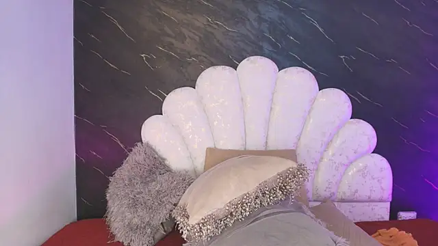  MiaBrown  online show from March 21, 2026, 12:09 pm