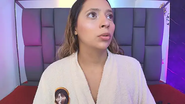  MiaBrown  online show from February 18, 2026, 12:12 pm