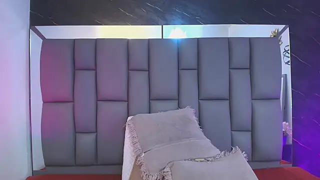  MiaBrown  online show from February 19, 2026, 12:13 pm