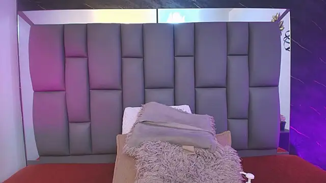  MiaBrown  online show from February 20, 2026, 12:07 pm