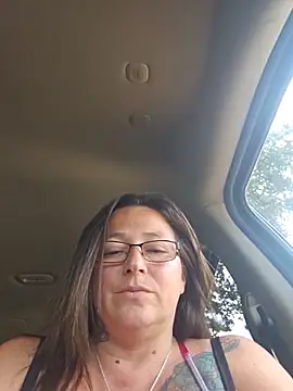 angelbaby1998 online show from June 7, 2026, 8:47 pm