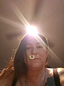 Snapshot of angelbaby1998 chatting on September 10, 2025, 3:49 am angelbaby1998 online show from September 10, 2025, 3:49 am