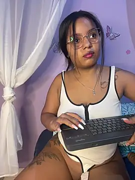 Aleja DANS online show from April 26, 2026, 8:06 pm