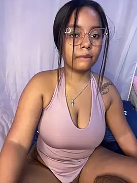 Aleja DANS online show from June 3, 2026, 1:56 pm