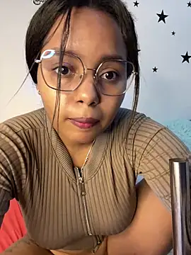 Snapshot of Aleja_DANS chatting on February 20, 2026, 2:52 pm Aleja DANS online show from February 20, 2026, 2:52 pm