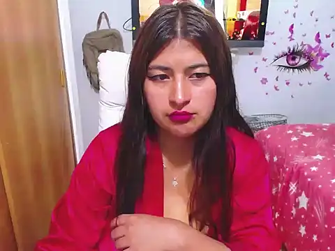 Yunhot  online show from June 8, 2026, 9:21 am