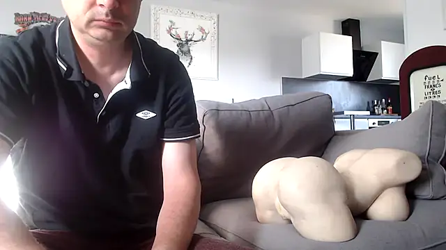 freddy0222222 online show from July 19, 2026, 7:06 am