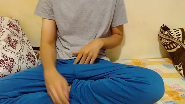 Alexdelarge323 online show from September 26, 2025, 11:17 am