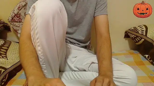 Alexdelarge323 online show from October 13, 2025, 11:45 am