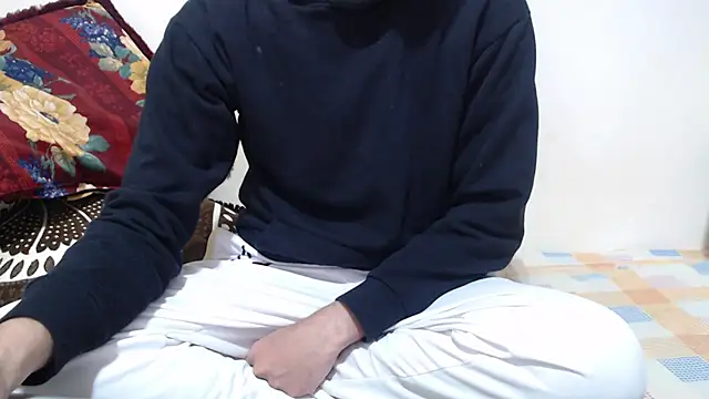 Alexdelarge323 online show from February 19, 2026, 12:35 pm