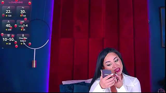 MadyLuxxx online show from March 25, 2026, 7:57 pm