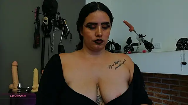 MariaGaitan online show from February 22, 2026, 7:04 pm