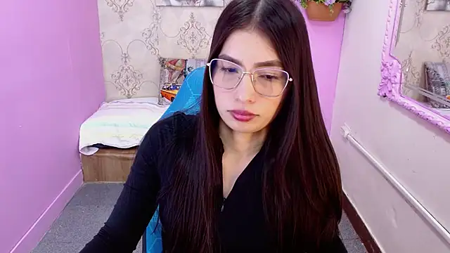 Snapshot of Natasha_Ferrec chatting on April 8, 2026, 10:44 pm Natasha Ferrec online show from April 8, 2026, 10:44 pm