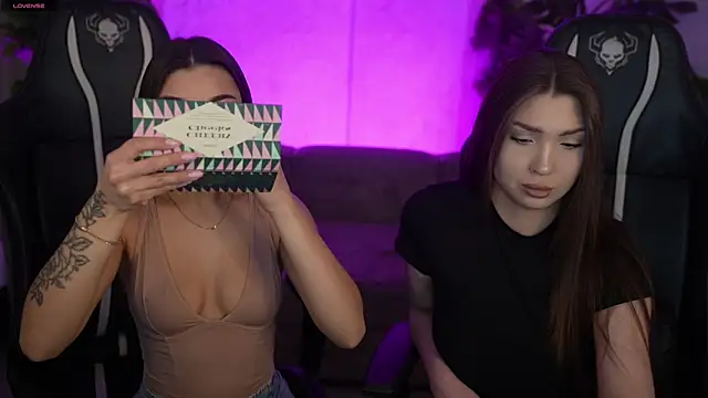 Snapshot of Jasmine_Flow chatting on February 9, 2026, 8:12 am Jasmine Flow online show from February 9, 2026, 8:12 am