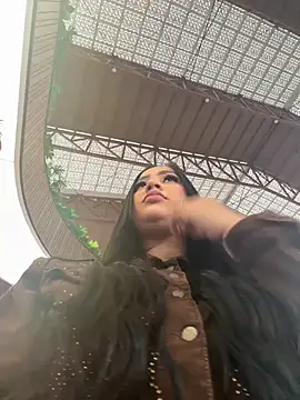 Luisa Fernandaa online show from February 15, 2026, 9:03 pm