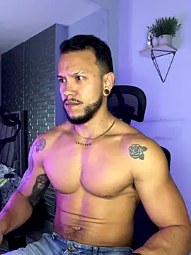 ARON TAYLER01 online show from October 16, 2025, 10:34 am