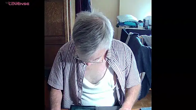 terrybare online show from June 12, 2026, 12:58 pm