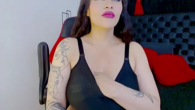 misslombana online show from November 18, 2025, 7:22 am