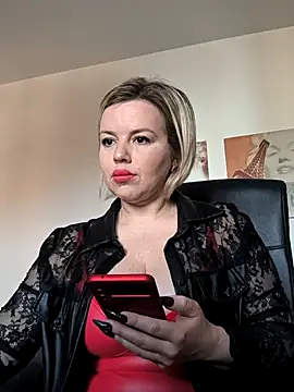 Snapshot of Ladykaos chatting on March 21, 2025, 9:34 am Ladykaos online show from March 21, 2025, 9:34 am