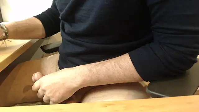 3lr0nde online show from April 10, 2026, 9:05 am