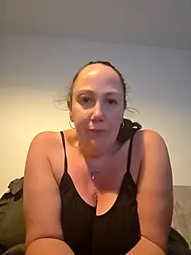 Wisie Cutie online show from March 9, 2026, 10:24 pm