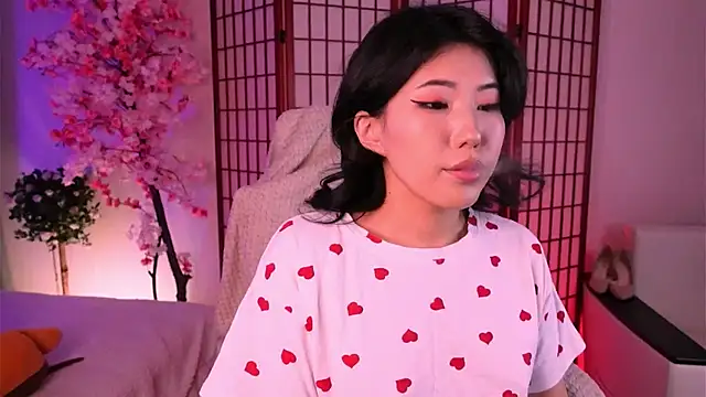 Wendy  Hills online show from September 19, 2025, 5:44 am