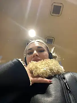 Charming Ritta online show from January 26, 2025, 9:51 am