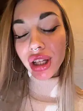 Charming Ritta online show from January 26, 2025, 6:49 am