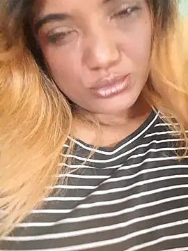 Snapshot of Indianpleasure300 chatting on March 4, 2026, 8:05 pm Indianpleasure300 online show from March 4, 2026, 8:05 pm