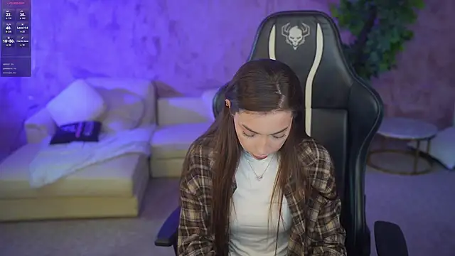 Snapshot of Kate054 chatting on October 10, 2025, 7:42 am Kate054 online show from October 10, 2025, 7:42 am