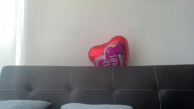 Snapshot of Diosagata chatting on February 20, 2026, 6:43 pm Diosagata online show from February 20, 2026, 6:43 pm