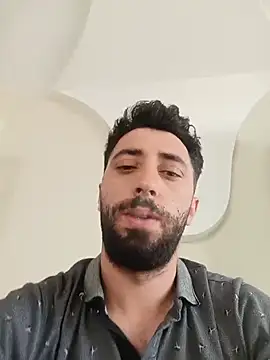 Rakiyy34 online show from June 17, 2026, 12:37 pm