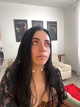 Snapshot of i_am_nina_ chatting on May 13, 2026, 6:37 pm i am nina online show from May 13, 2026, 6:37 pm