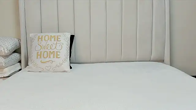 Snapshot of _heavenlysent chatting on March 9, 2026, 3:54 am heavenlysent online show from March 9, 2026, 3:54 am