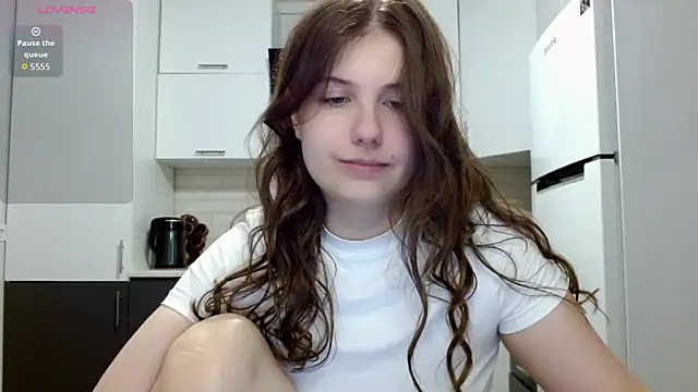 Snapshot of SayMeow_ chatting on May 11, 2026, 5:43 pm SayMeow online show from May 11, 2026, 5:43 pm