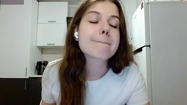 Snapshot of SayMeow_ chatting on May 31, 2026, 9:37 pm SayMeow online show from May 31, 2026, 9:37 pm