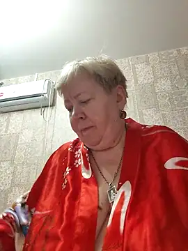 EffectFiona online show from February 19, 2026, 12:40 am