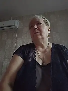 EffectFiona online show from March 23, 2026, 2:11 am