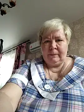 Snapshot of EffectFiona chatting on February 28, 2025, 3:04 am EffectFiona online show from February 28, 2025, 3:04 am