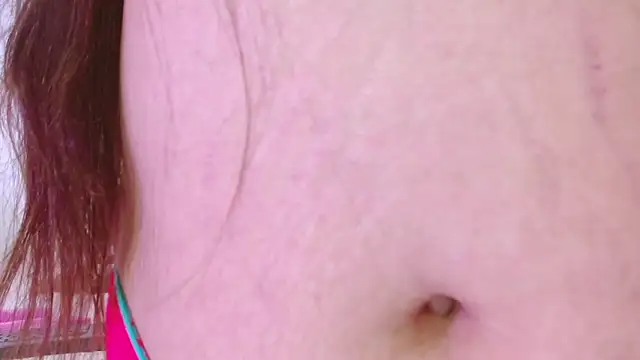 Amelie Rousell online show from March 18, 2026, 1:57 pm