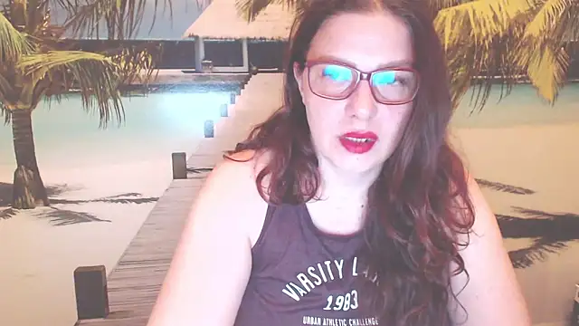 Queen  Natasha online show from May 28, 2026, 9:21 pm