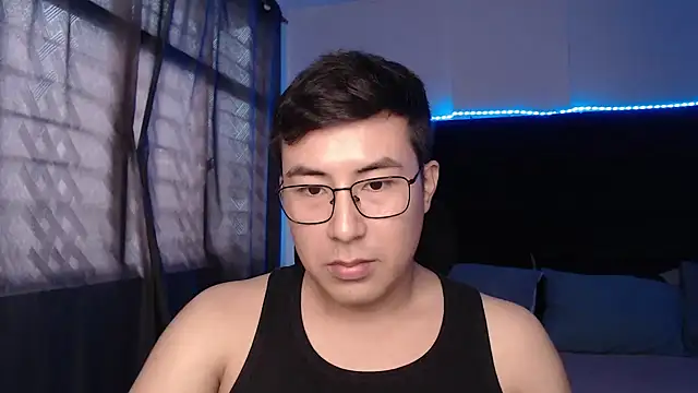 andrewmhilton  online show from April 7, 2026, 7:37 pm