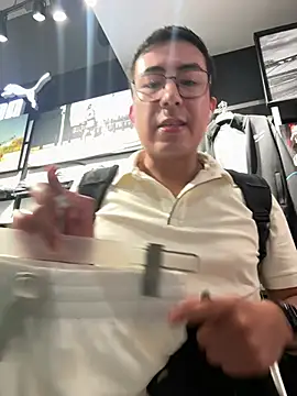 andrewmhilton  online show from April 8, 2026, 7:48 pm